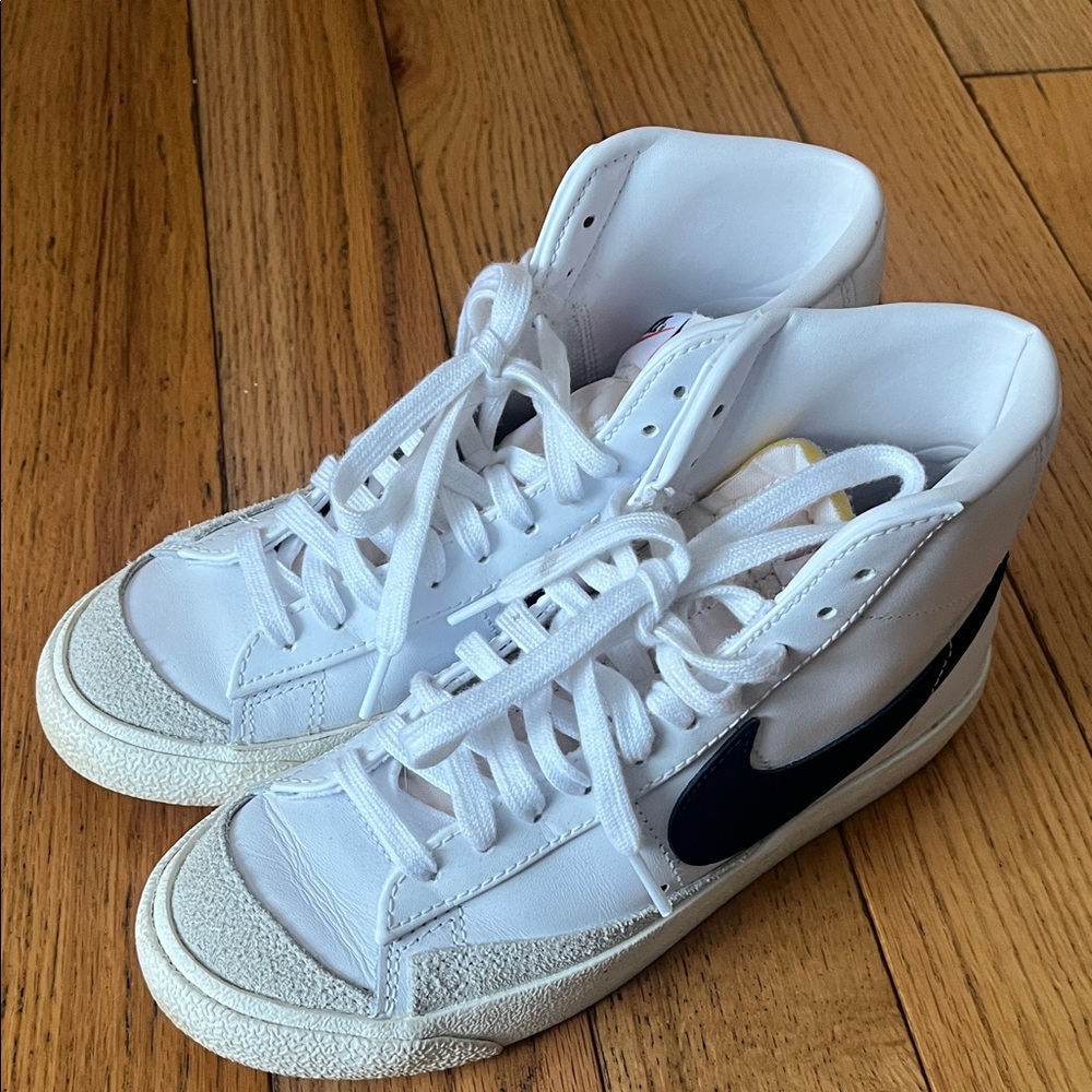 Nike Blazers High-Tops Women’s